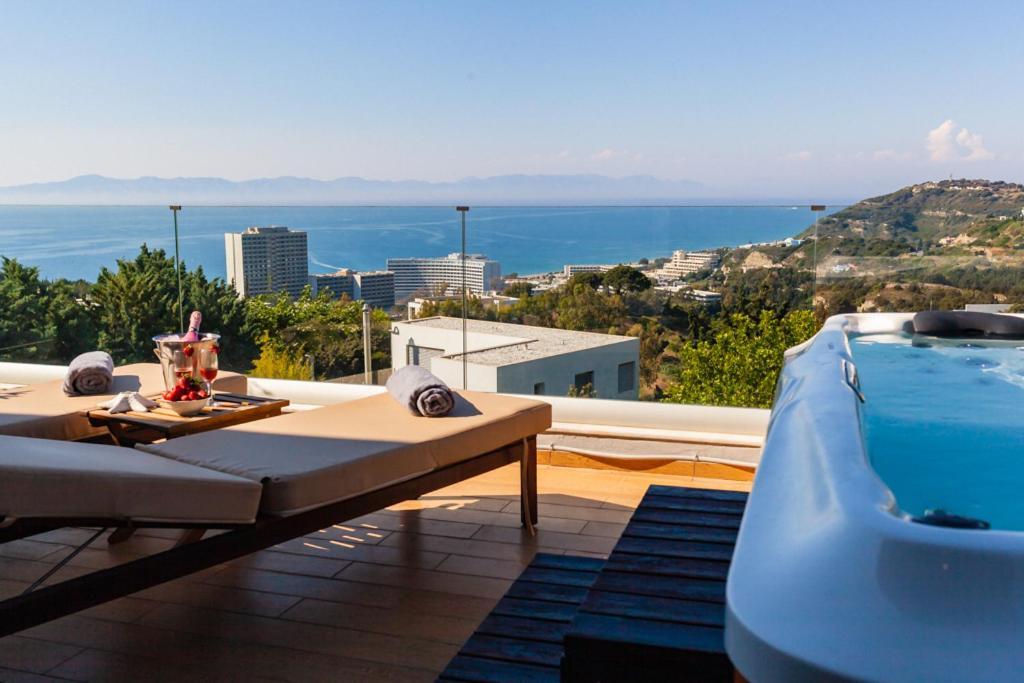 Apartament Flyviewflatsgold Privatehottub With Seaview Ixia  Zewnętrze zdjęcie
