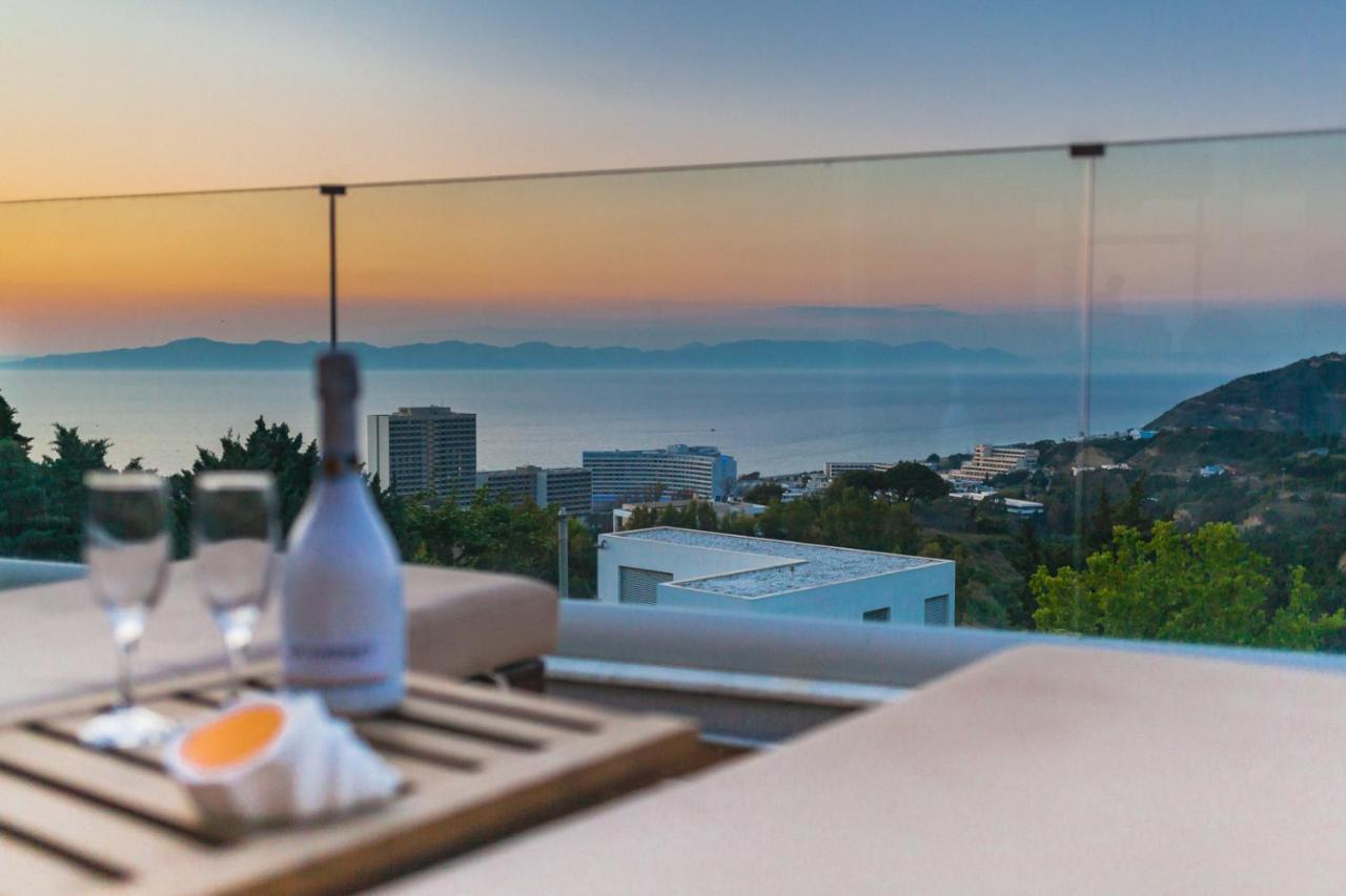 Apartament Flyviewflatsgold Privatehottub With Seaview Ixia  Zewnętrze zdjęcie